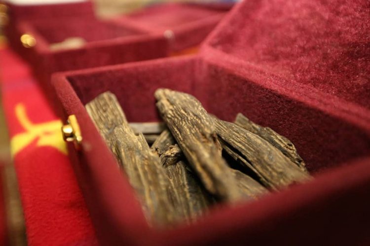 8 Best Oud Perfumes (That Aren’t Overwhelming) Everfumed The World of Fragrances 8 Best Oud Perfumes (That Aren’t Overwhelming) Everfumed The World of Fragrances