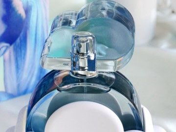 Ariana Grande Cloud Reviewed: A Subtle Musky Perfume