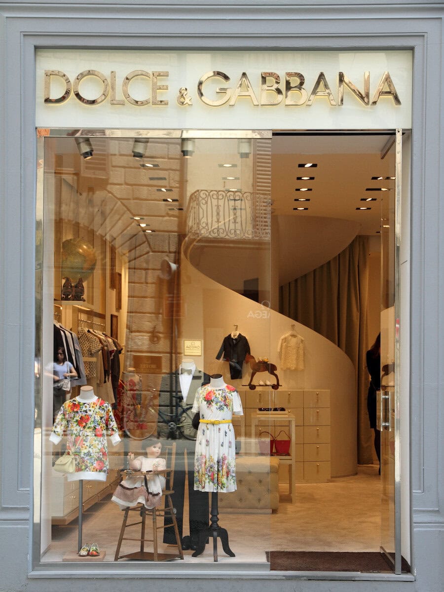 Dolce & Gabbana The One Review: Timeless & Modern Dolce and Gabbana Outlet