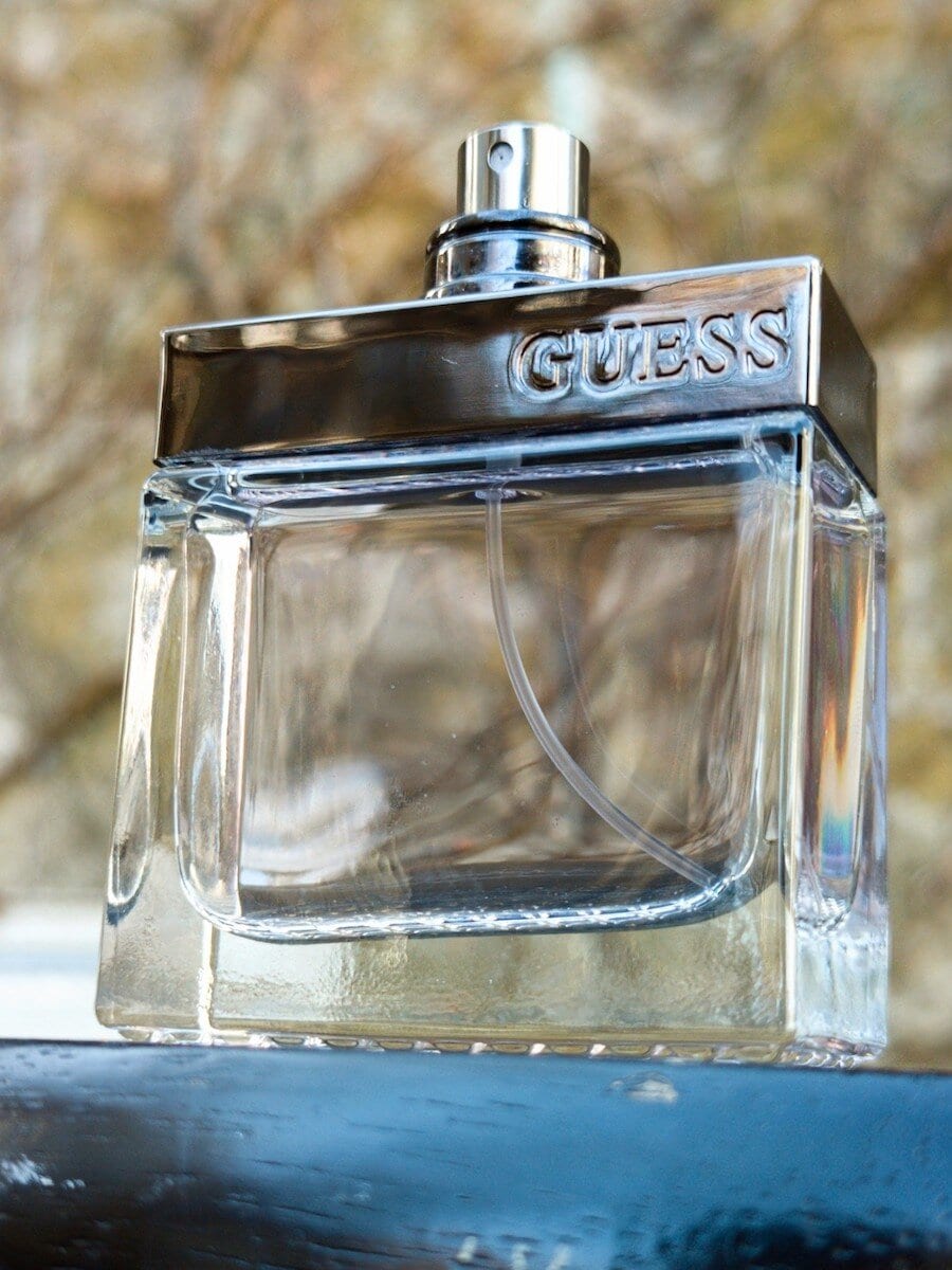 Guess Seductive Homme Review: Versatile, Charming & Playful Guess Seductive Homme EDT
