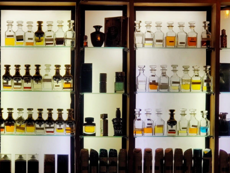 The Eternal Allure of Classic Gentlemanly Fragrances