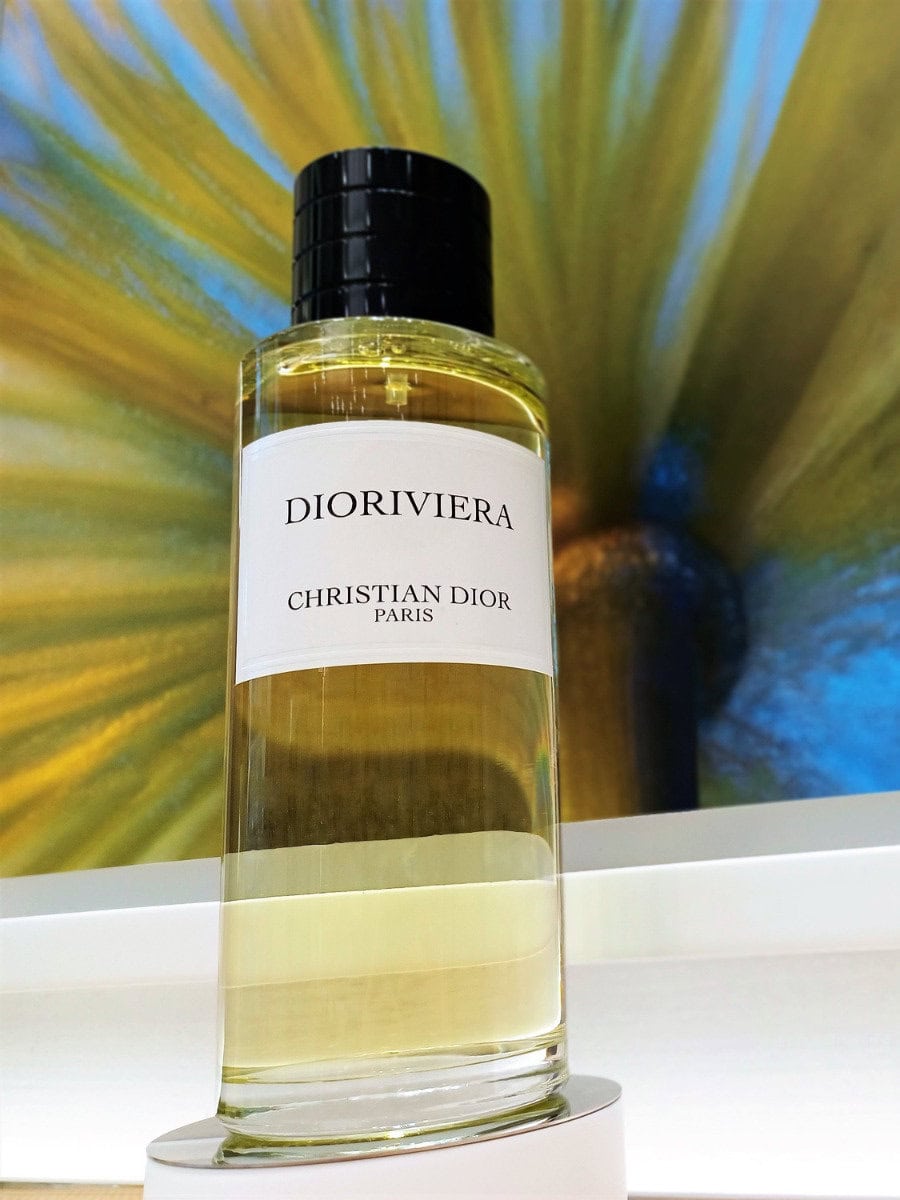 Dior Dioriviera EDP Review: Fresh & Unmistakably Green Dior Dioriviera EDP Bottle