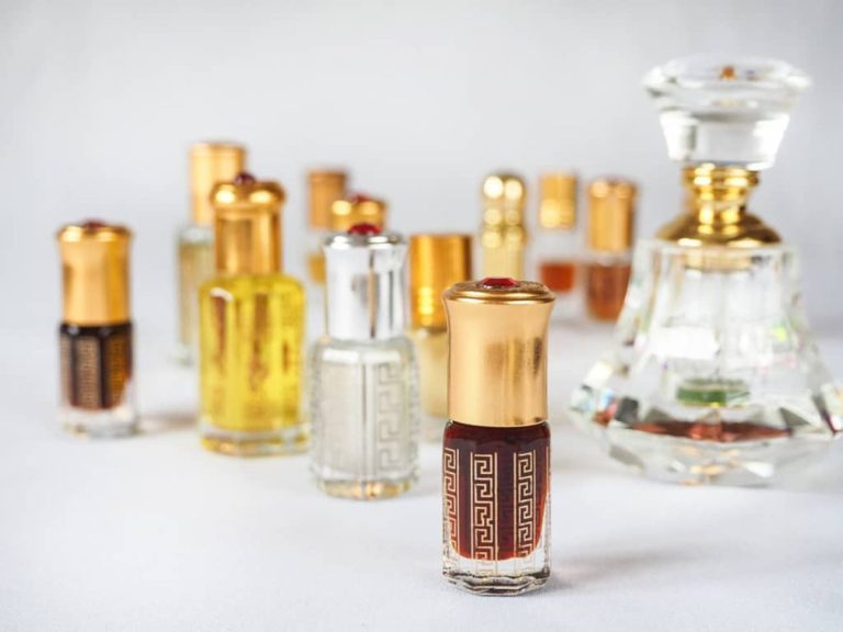 11 Best Oud Perfumes (That Aren’t Overwhelming) Everfumed Fragrance Shop