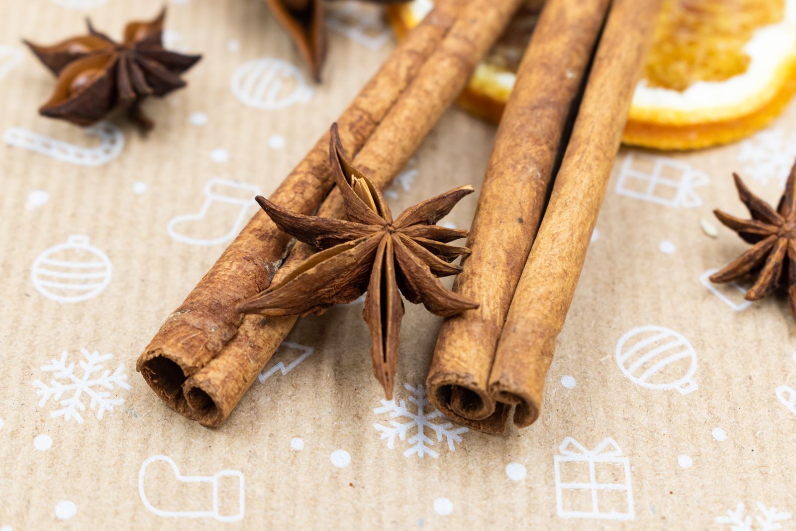 What Does Cinnamon Smell Like? Cinnamon sticks with star anise