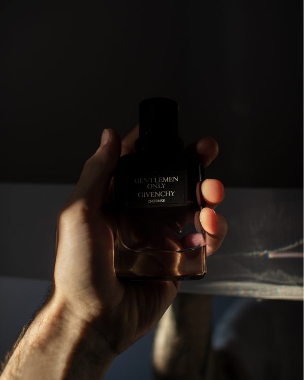 6 New Rules of Wearing Cologne (Plus 2 Old Rules) 6 New Rules of Wearing Cologne