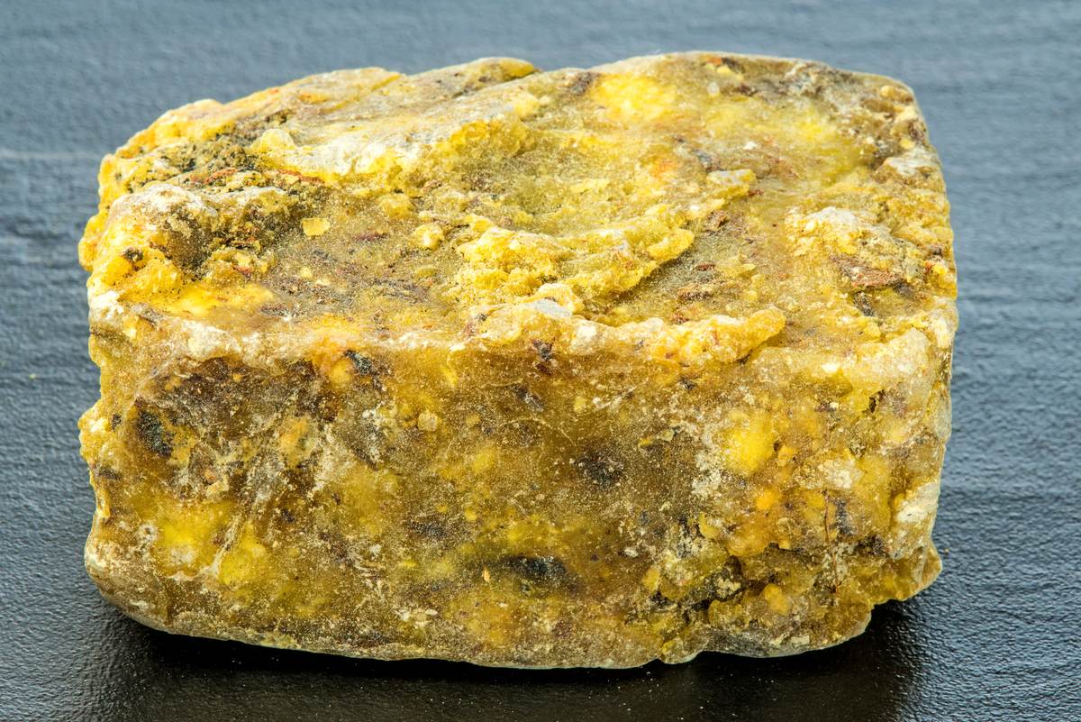 What Does Elemi Smell Like? Elemi resin from Canarium luzonicum, a pale green-gold aromatic gum
