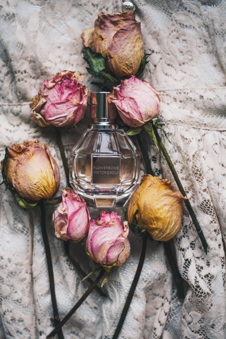 Perfume bottle with dried botanicals